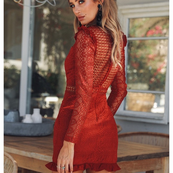 Staying up dress wine - Picture 3 of 3